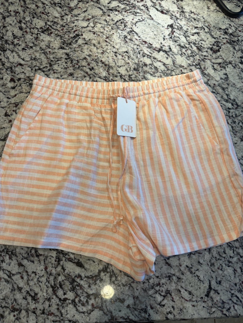 Gianni Bini NWT Women’s Peach & White Striped linen Lightweight Shorts large